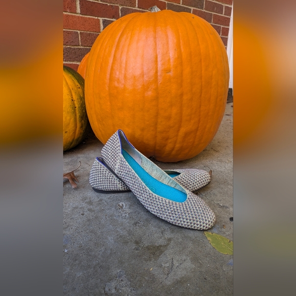 Rothys Multi Metallic Square Flats | Size 6.5 - Picture 4 of 5